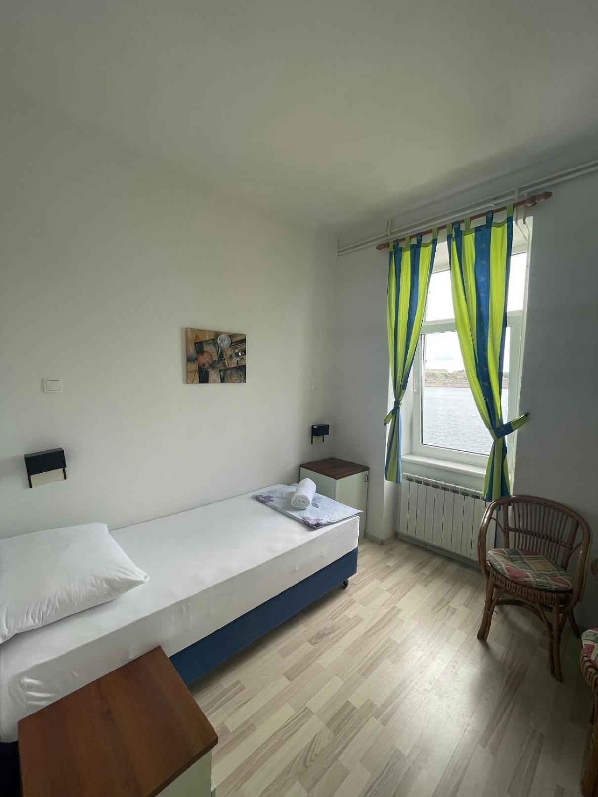 Bed&Breakfast Villa Eva Omisalj ภายนอก รูปภาพ