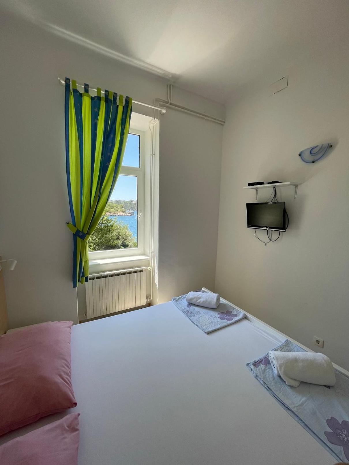 Bed&Breakfast Villa Eva Omisalj ภายนอก รูปภาพ